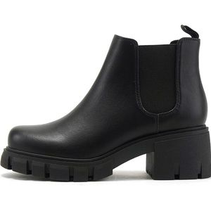 Lug stacked sole boot